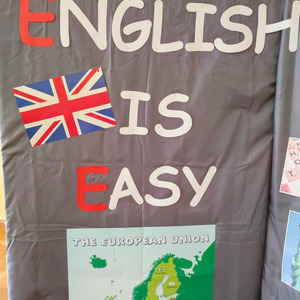 ENGLISH IS EASY!