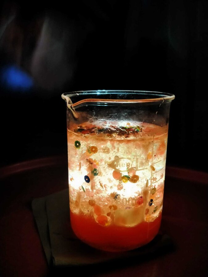 Nauka przez działanie – młodzi odkrywcy na lekcjach chemii i geografii